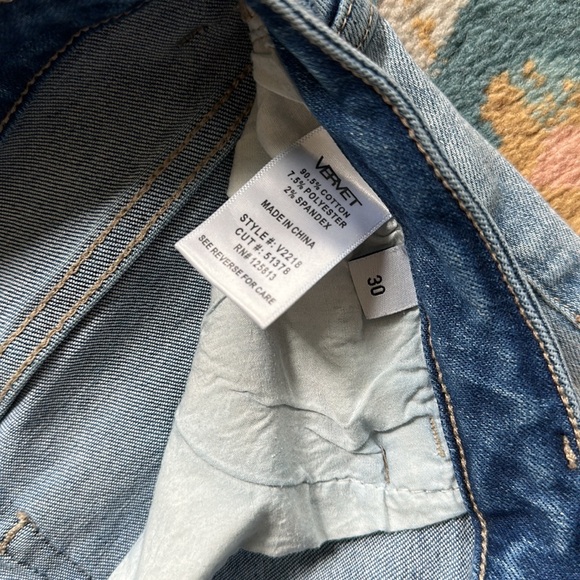 Vervet Jeans - Picture 3 of 4